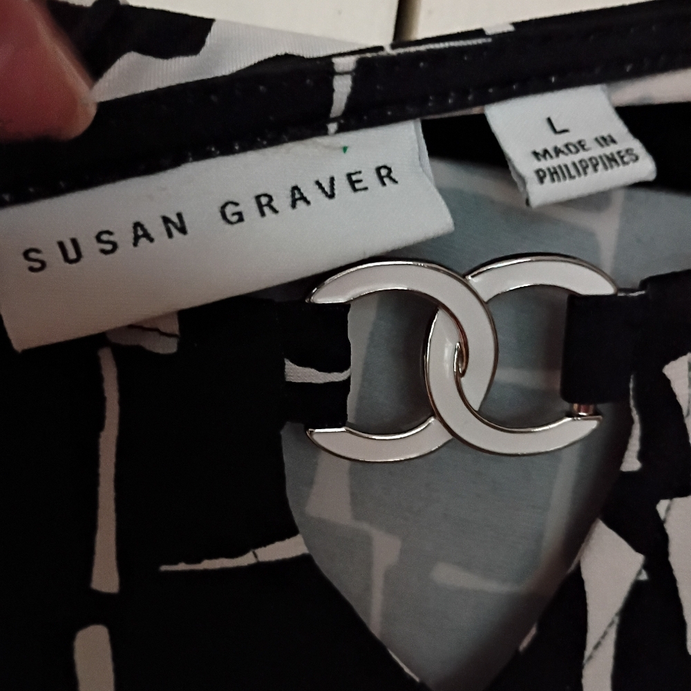 Susan Graver Black and White Abstract Long Sleeve Dress.Pit To Pit 22".New Condi - Picture 4 of 6